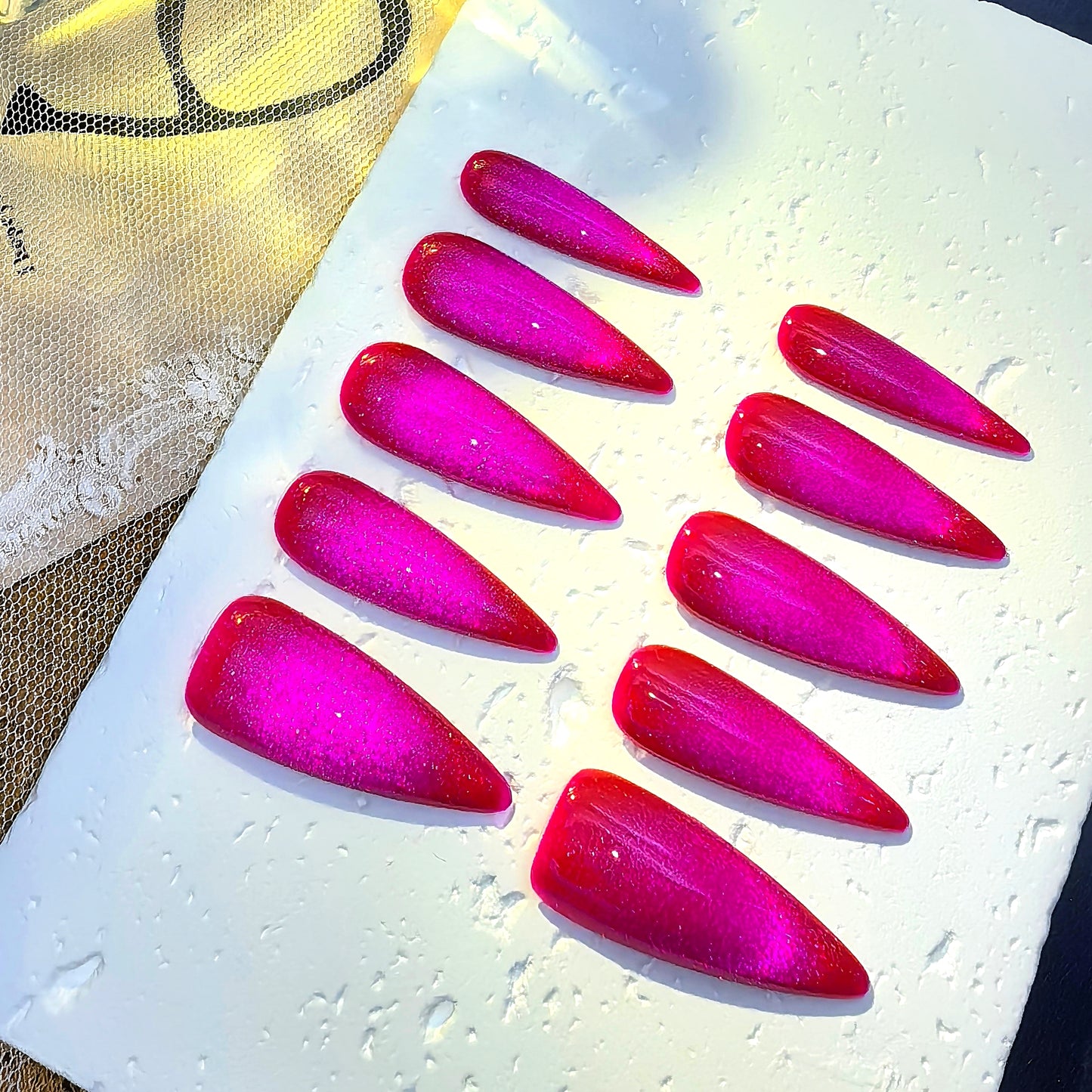Glow Tones #04 · Dragon Fruit
