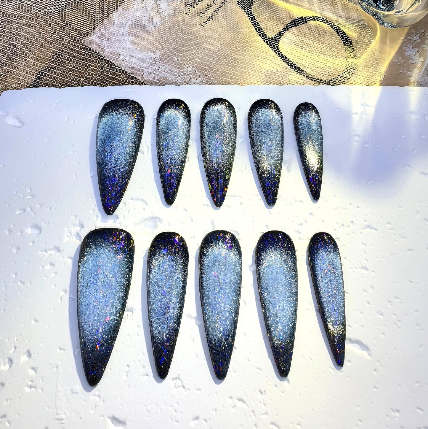Glow Tones #02 · Brocade