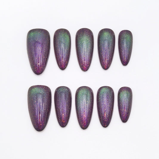 Aurora Iridescent Purple-Blue Gradient Nails