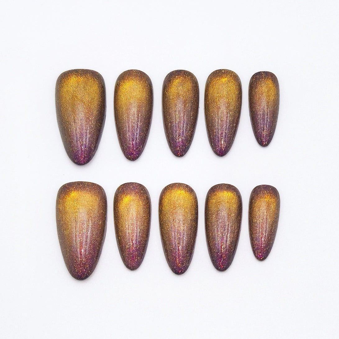 Iridescent Desert Sand Gradient Cat Eye Nails