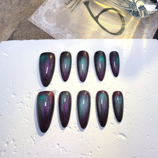 Aurora Iridescent Purple-Blue Gradient Nails