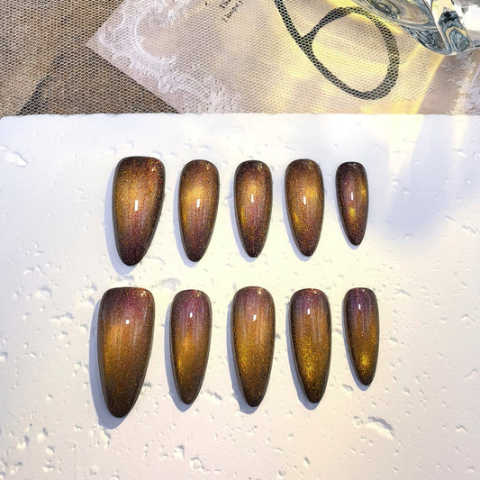 Iridescent Desert Sand Gradient Cat Eye Nails